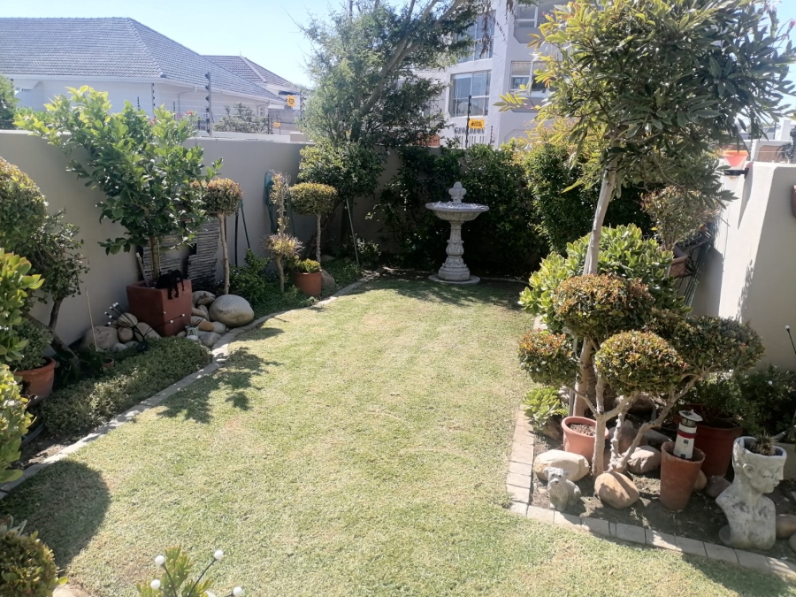 To Let 1 Bedroom Property for Rent in Strand North Western Cape